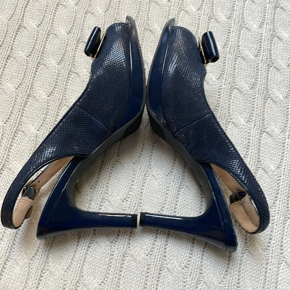Karen Scott Sz 6.5 navy sling back high heel. Open toe bow 3.5” heel Bonny